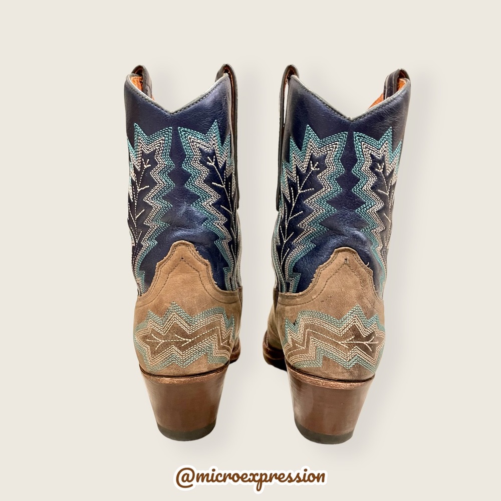$525 RARE Frye Navy Blue Real Leather Floral Embroidered Pull On Cowboy Boots - Picture 4 of 9